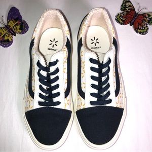 Walmart Yellow Logo Sneakers, Size EU 41, 7.5 Men, Rare, EUC, pet/smoke free